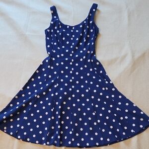 Dressbarn Blue & White Sleeveless Polka Dot Rockabilly Sz 4